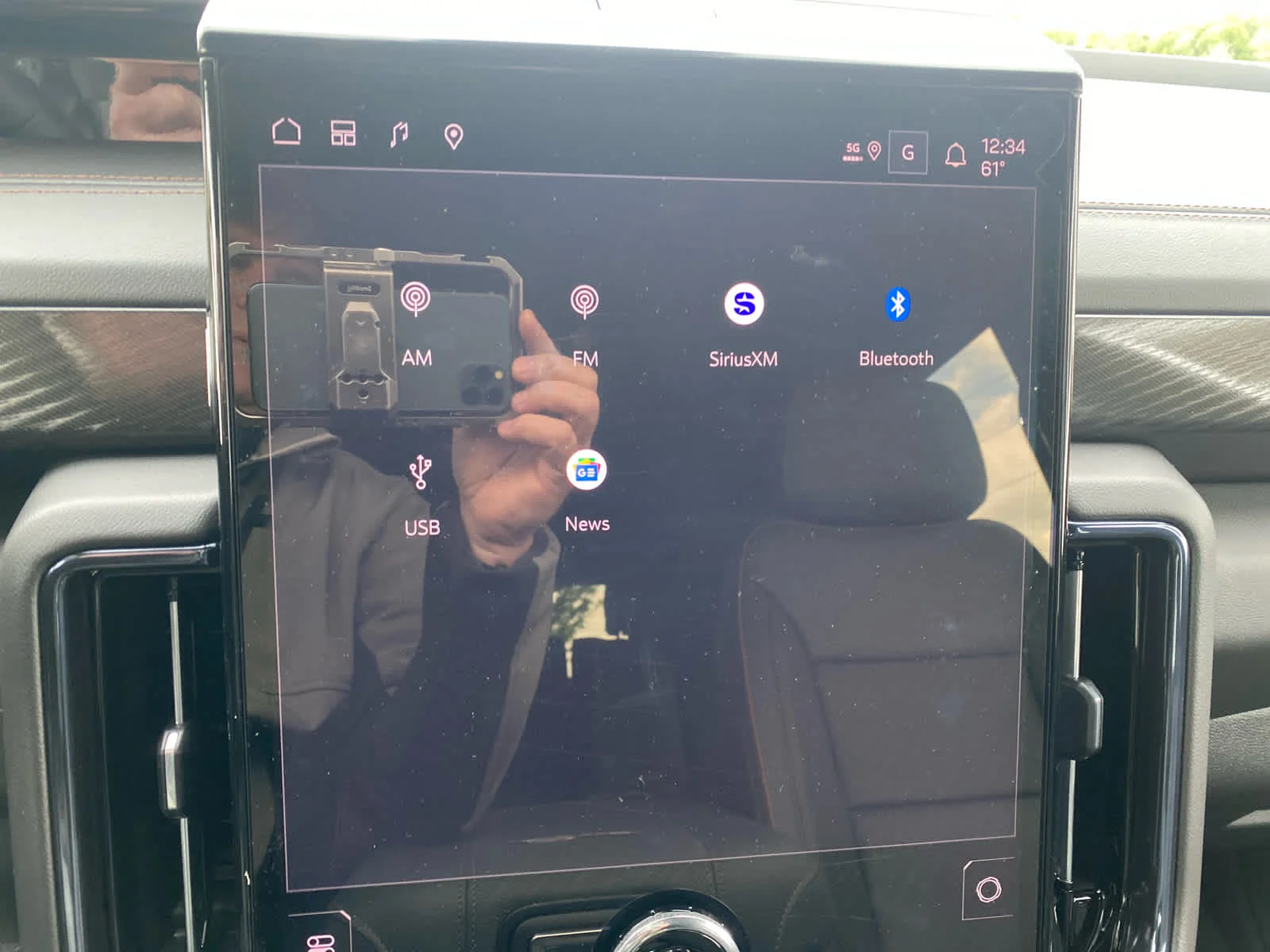 New 2026 Sterling Metallic GMC AT4 image 21