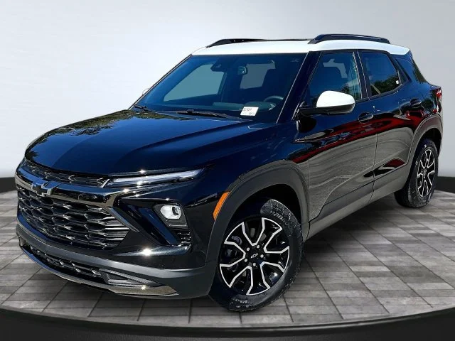 New 2026 Mosaic Black Metallic Chevrolet ACTIV image 1