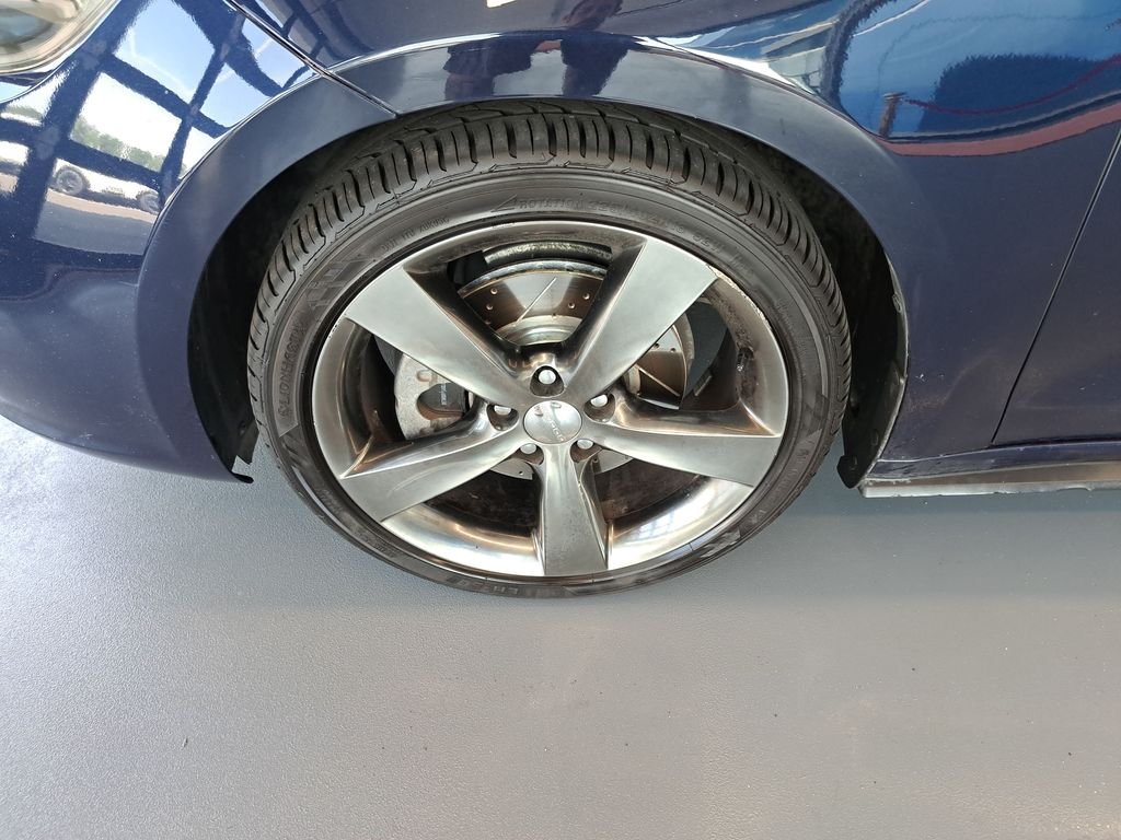Used 2015 Blue Dodge GT image 42