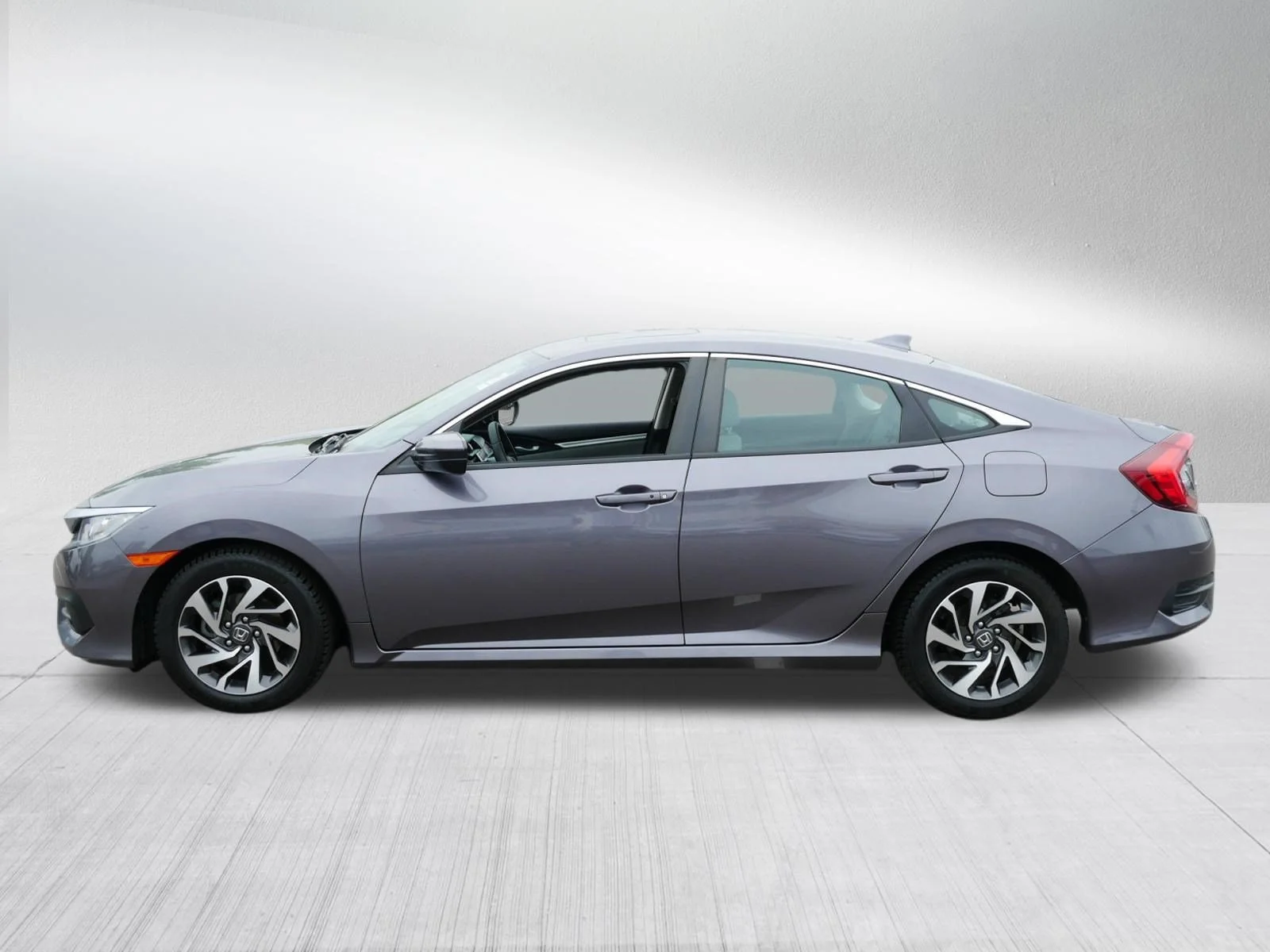 Certified Used 2018 Modern Steel Metallic Honda EX image 4