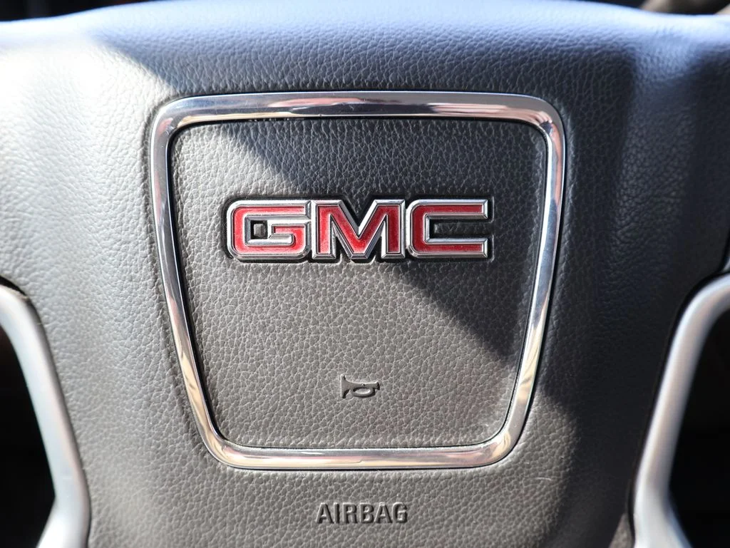 Used 2018 Black GMC SLT image 26