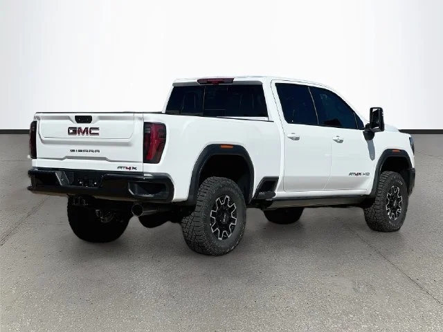 2026 GMC Sierra 2500HD AT4X - Photo 4