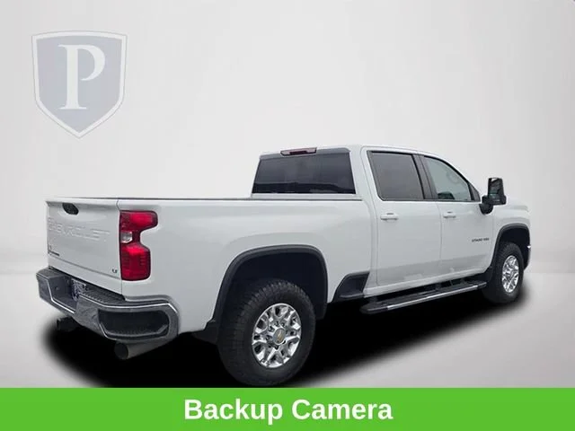 Used 2024 Summit White Chevrolet LT image 5