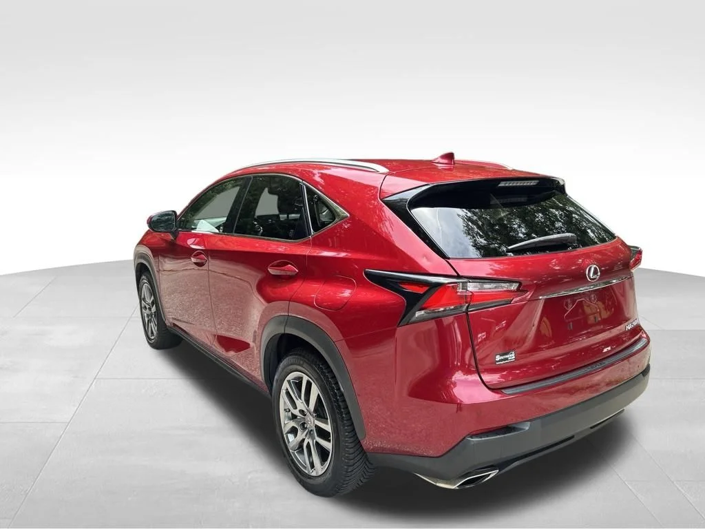 Used 2015 Red Lexus 200t image 3