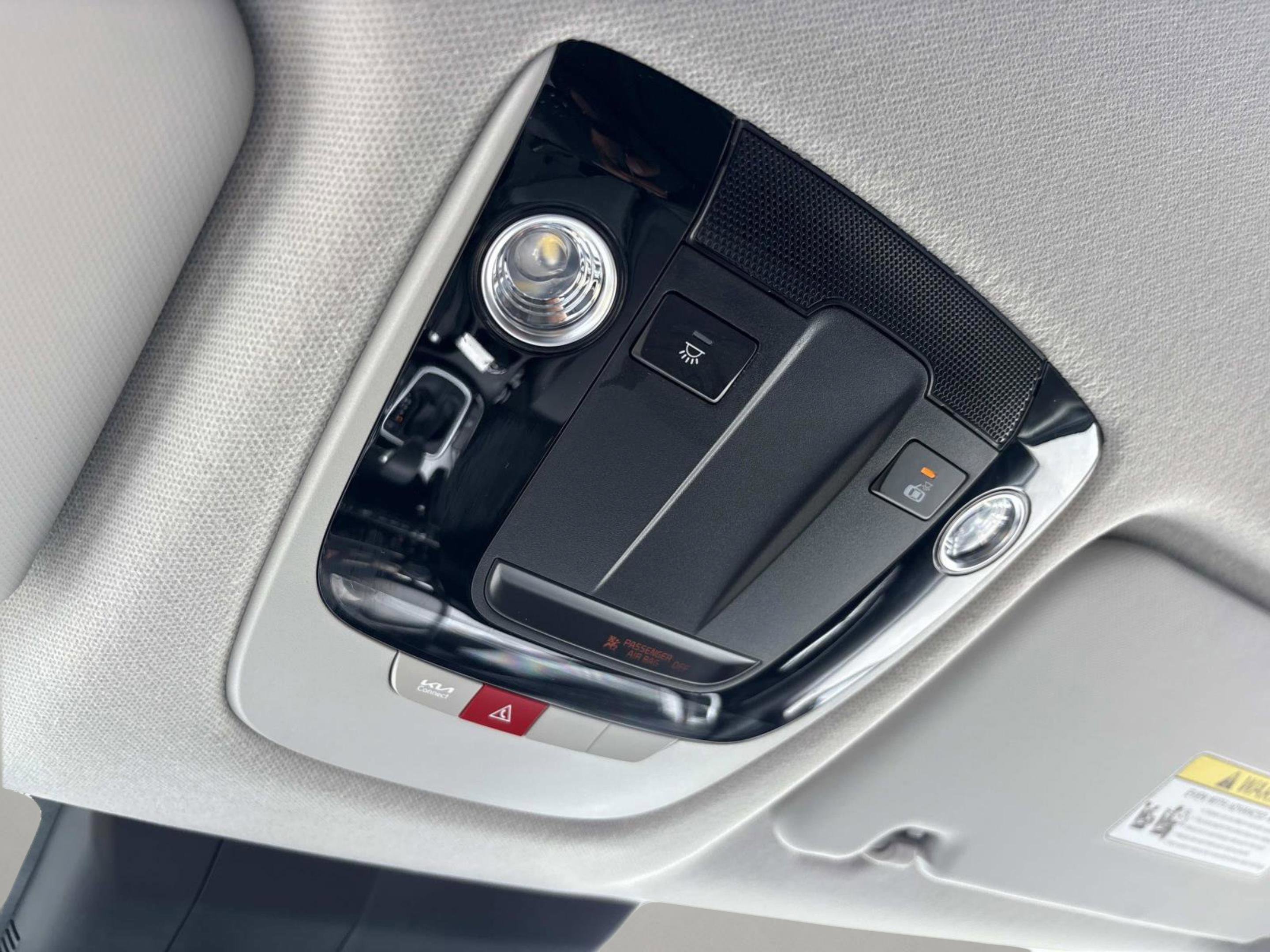 2025 Kia Seltos S - Photo 31