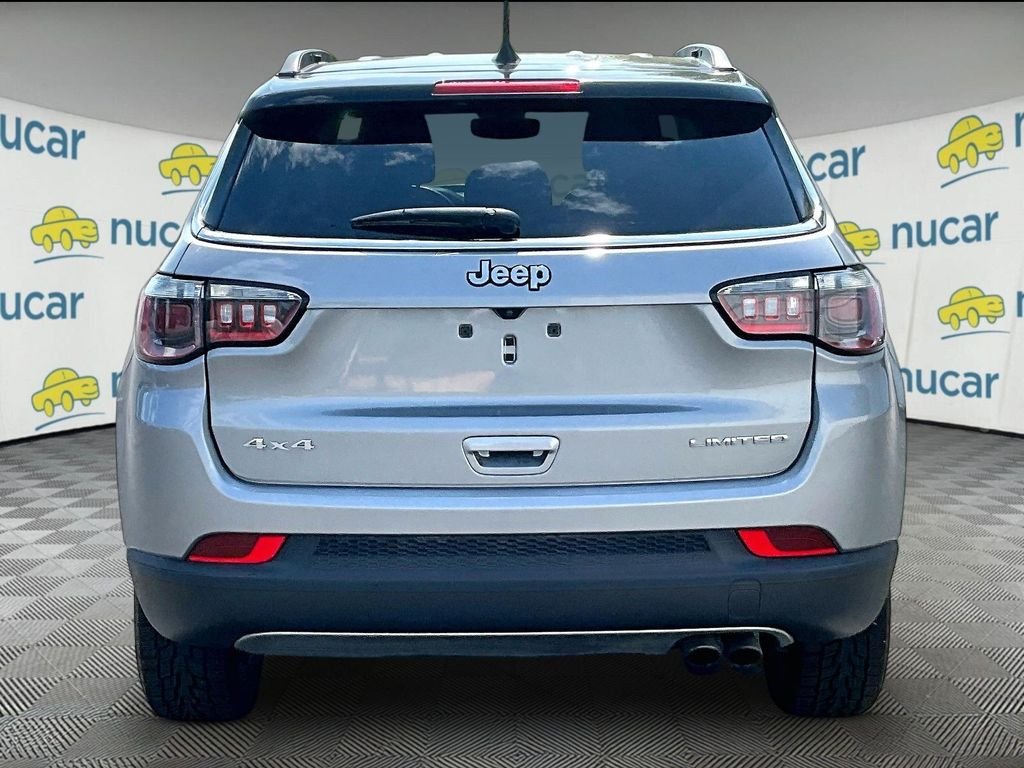 Used 2022 Billet Silver Metallic Clearcoat Jeep Limited image 5