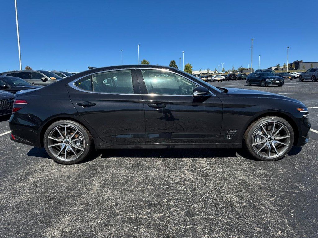 New 2026 Vik Black Genesis 2.5T Prestige image 2