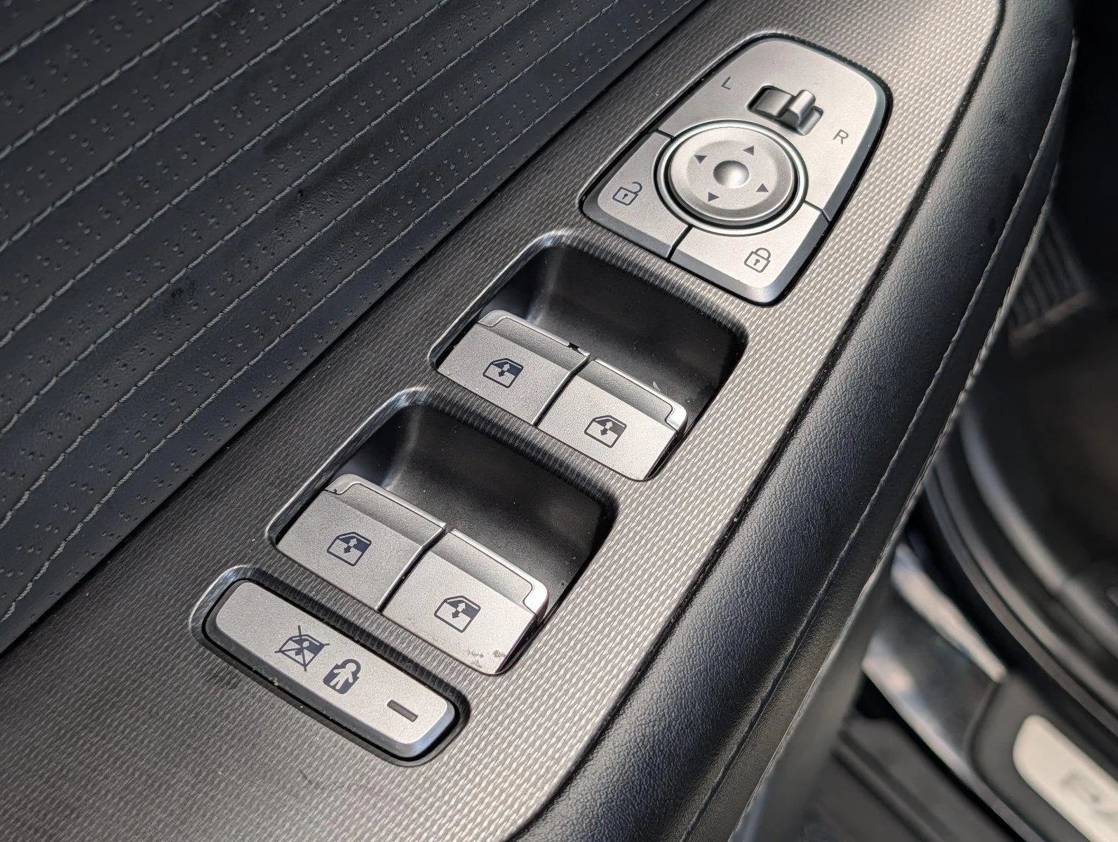 Used 2024 Abyss Black Pearl Hyundai Calligraphy Night Edition image 15