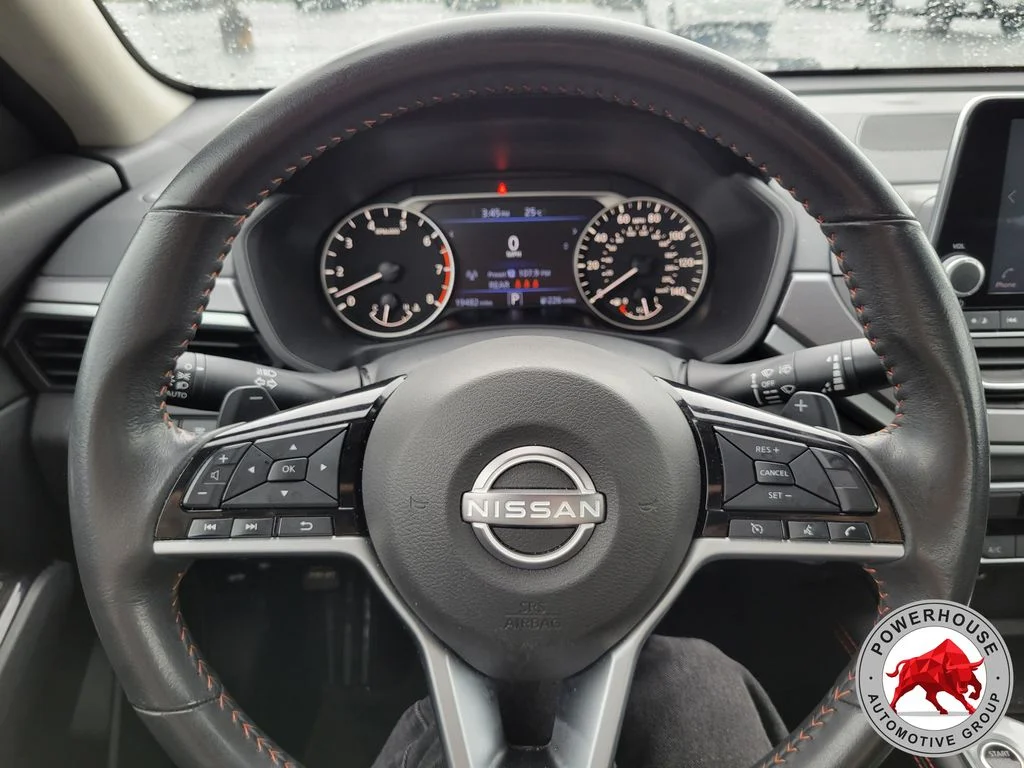 Used 2024 Red Nissan 2.5 SR image 31