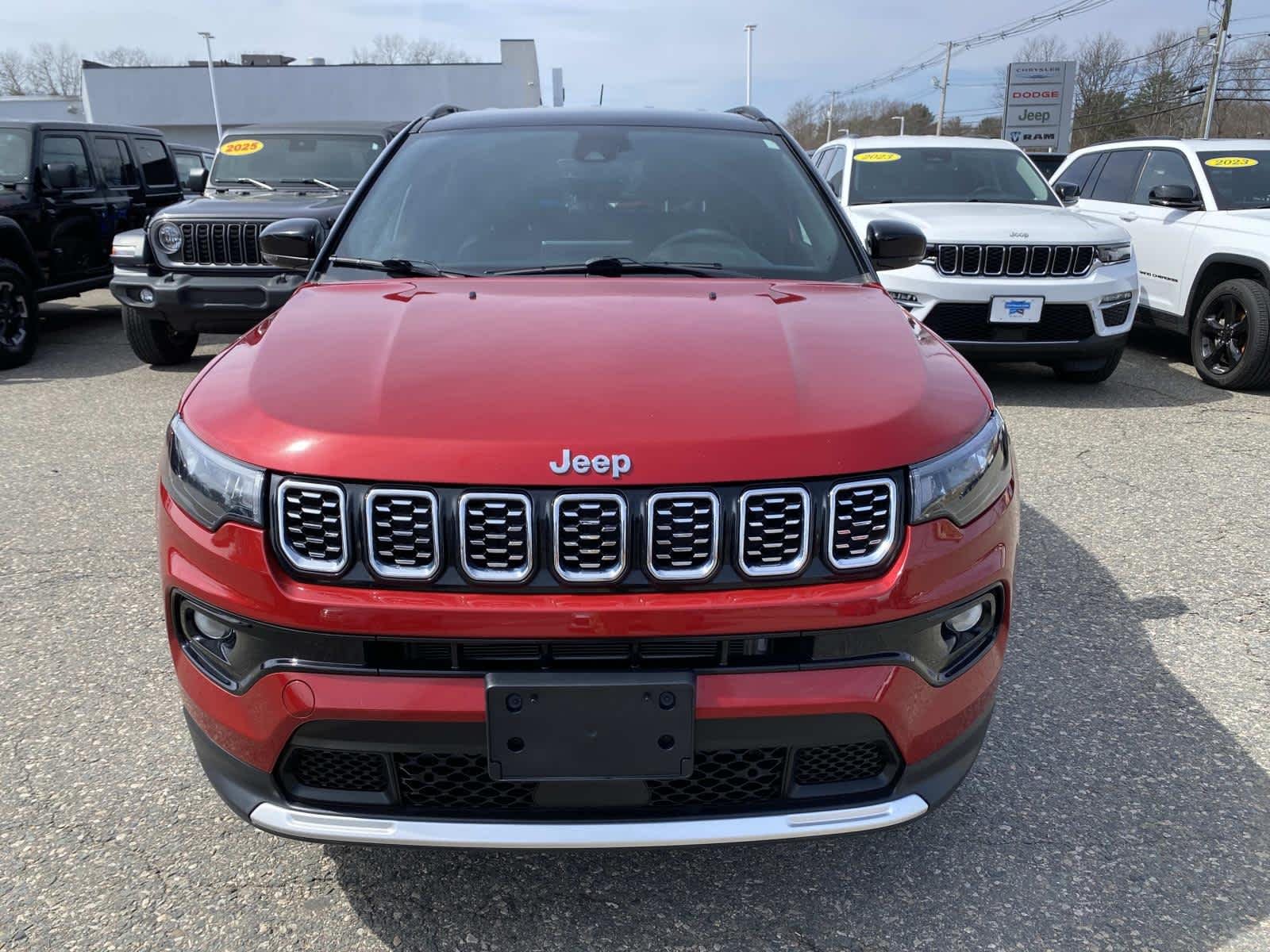 Certified Used 2025 Red Hot Pearlcoat Jeep Limited image 9
