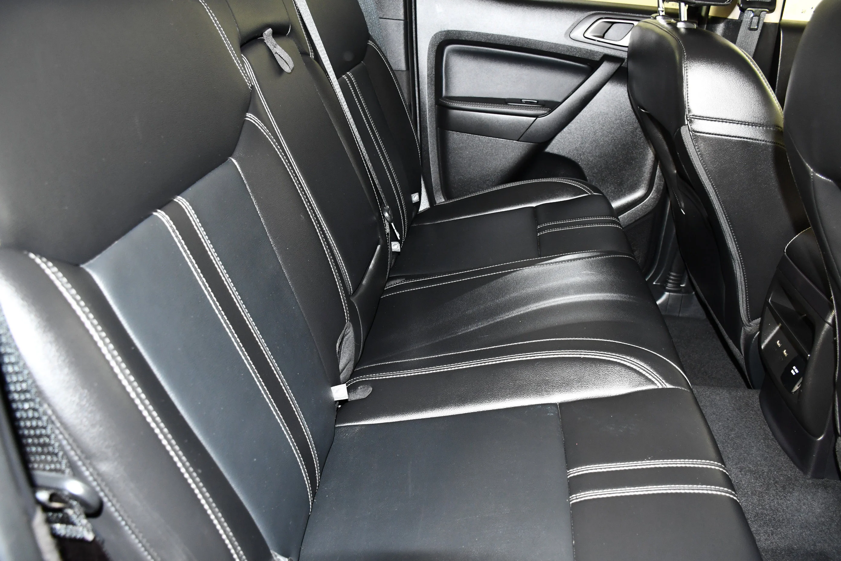 Used 2021 Black Ford LARIAT image 50