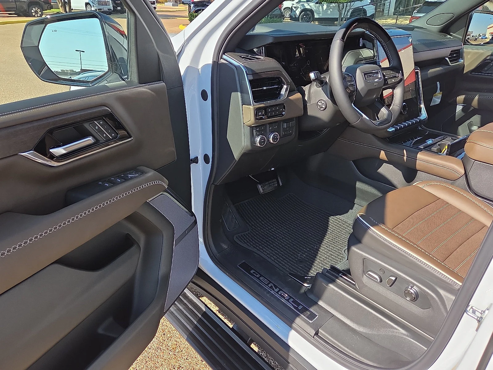 New 2026 Glacier White Tricoat GMC Denali Ultimate image 12