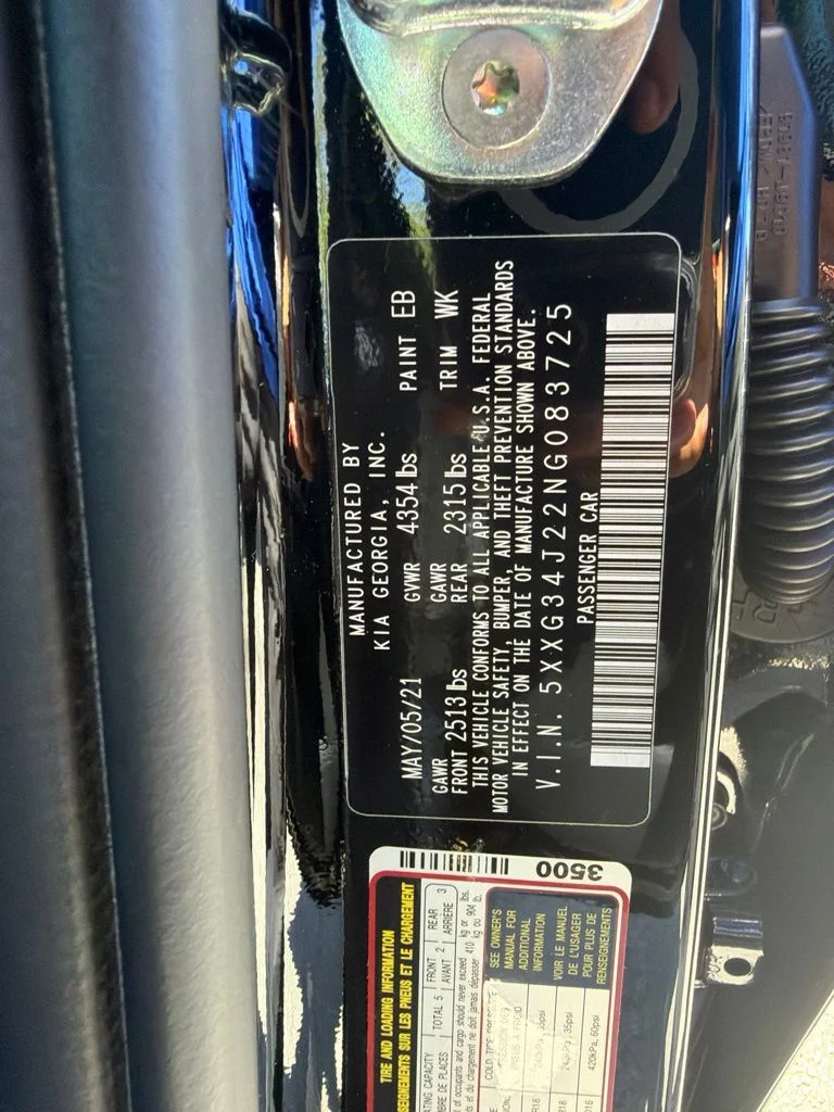 Used 2022 Ebony Black Kia EX image 14