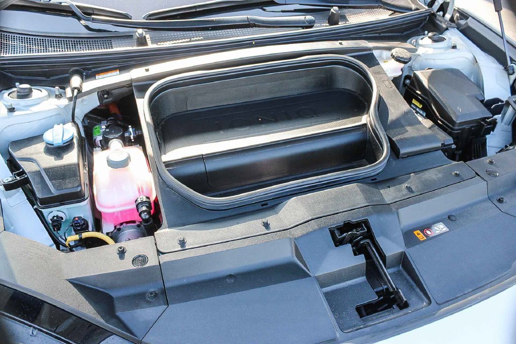 Certified Used 2023 Silver Hyundai SEL image 27