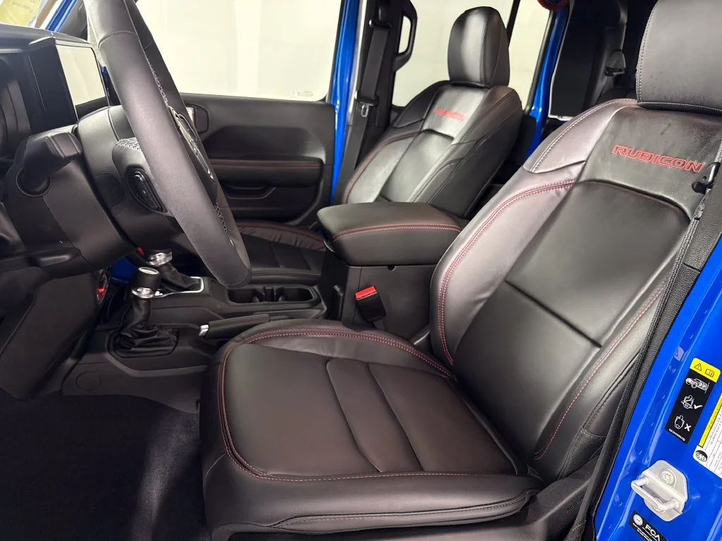 Used 2025 Blue Jeep Rubicon image 10