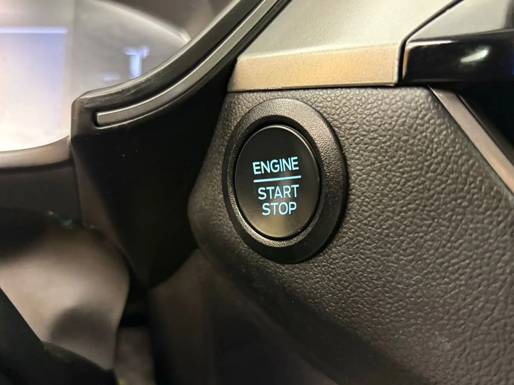 Used 2024 Silver Ford Active image 22