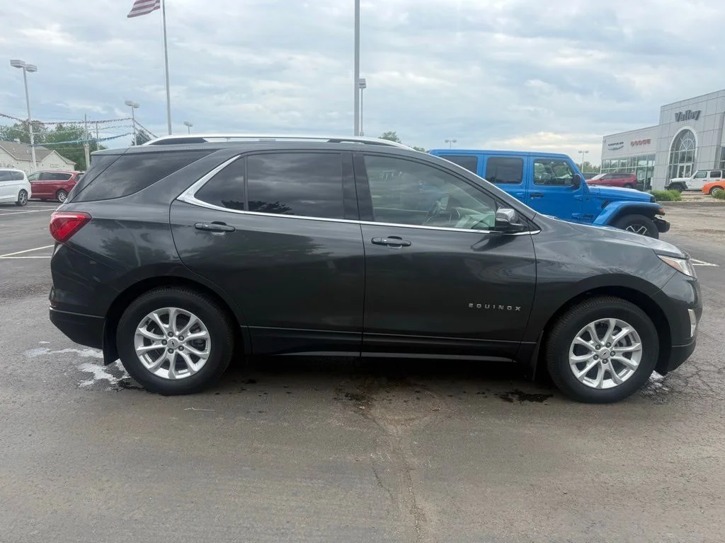 Used 2018 Gray Chevrolet LT image 8