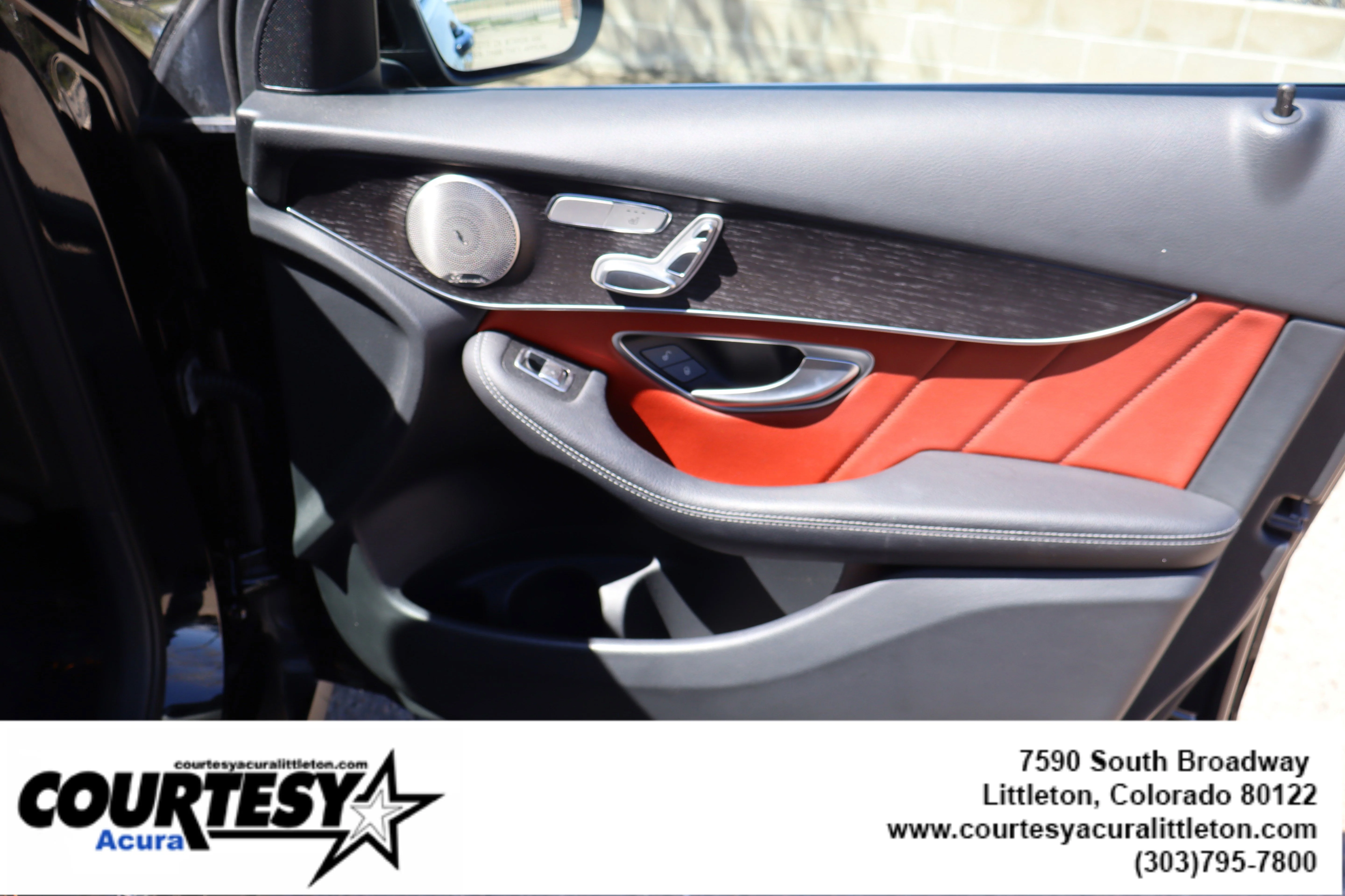 Used 2021 Black Mercedes-Benz GLC 300 image 35