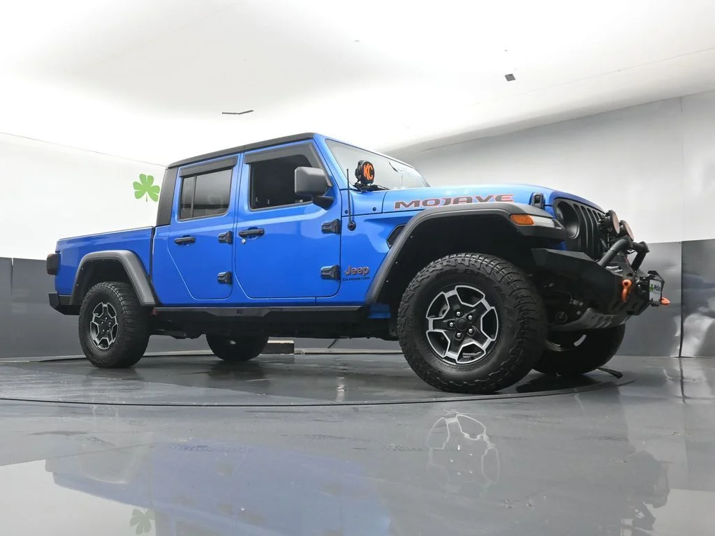 Used 2022 Blue Jeep Mojave image 26