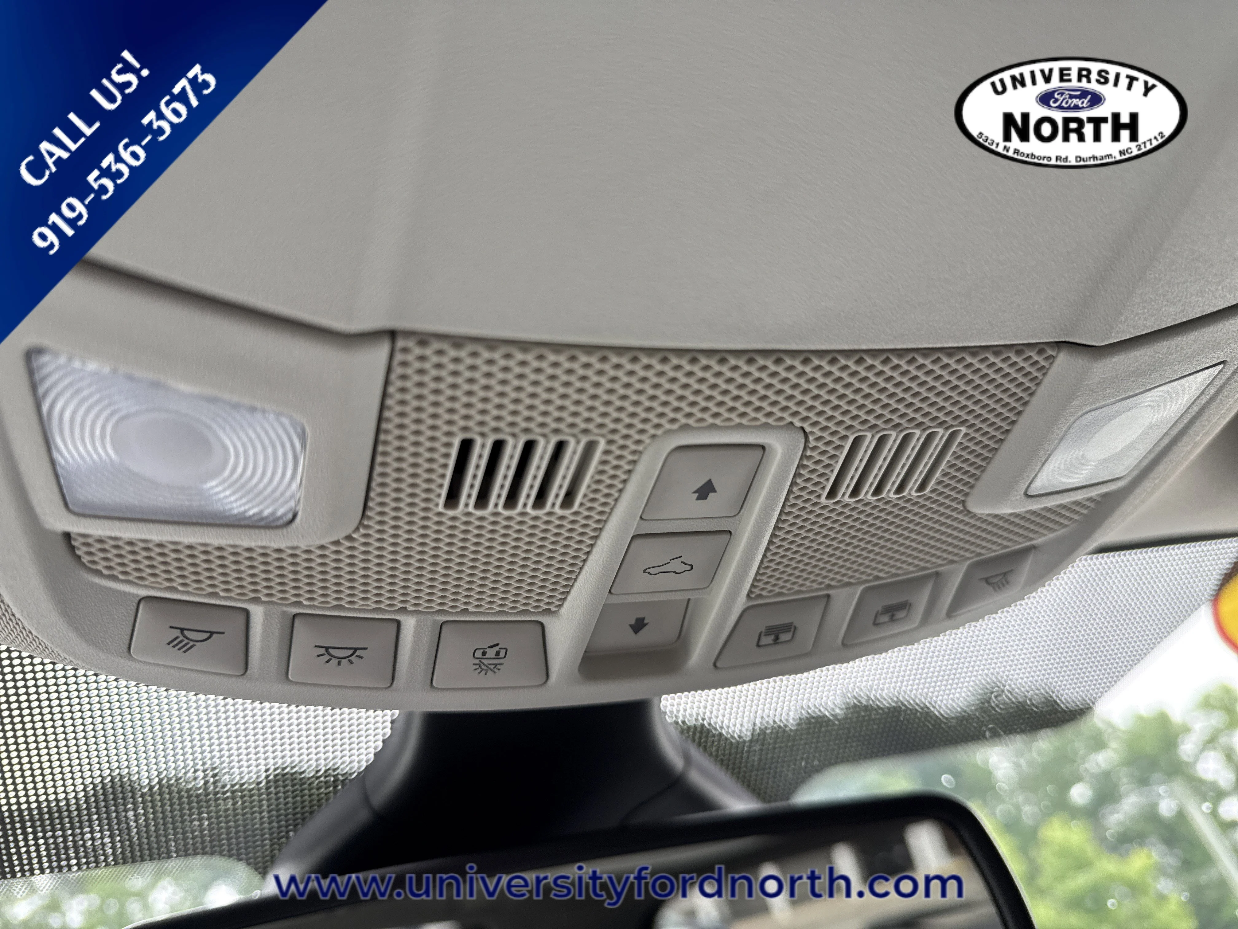 Used 2024 Oxford White Ford SEL image 30