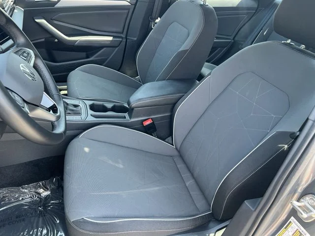 Used 2025  Volkswagen 1.5T Sport image 30
