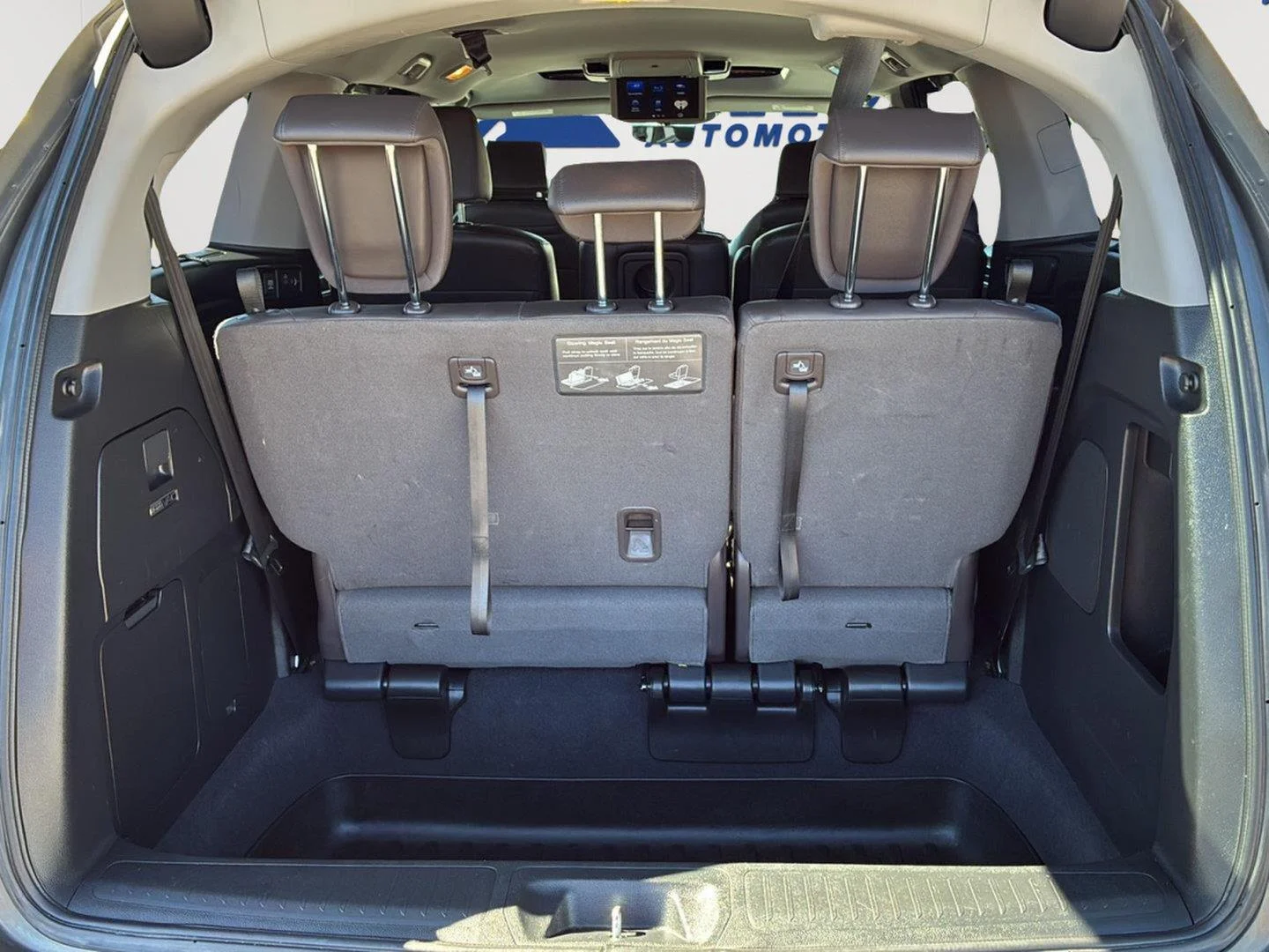 Used 2018 Pacific Pewter Metallic Honda Elite image 8