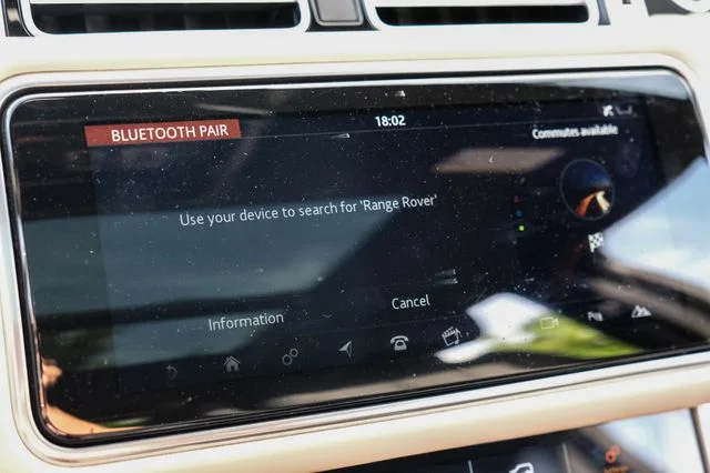 Used 2019 White Land Rover 5.0L V8 Supercharged image 41