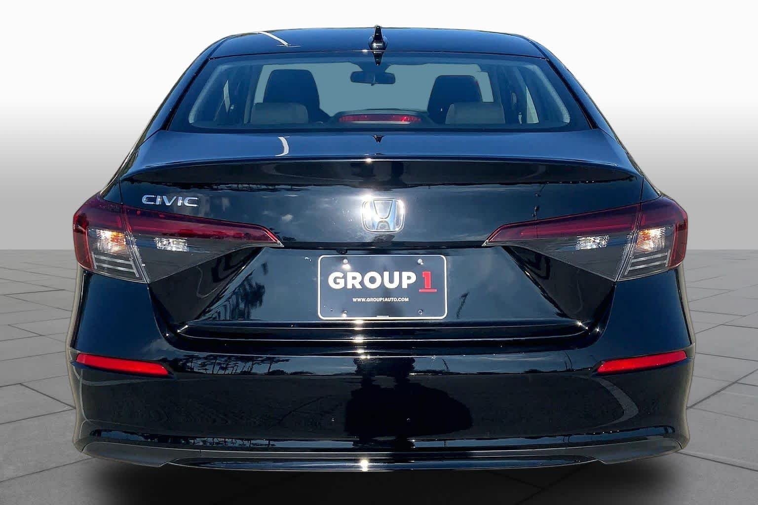 Used 2025 Crystal Black Pearl Honda LX image 5