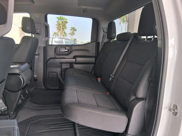Used 2023 White Chevrolet Custom image 20