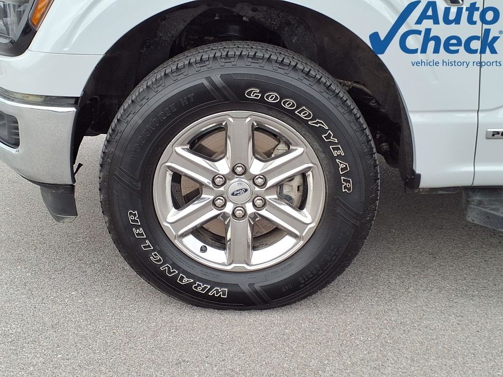 Used 2024 White Ford XLT image 10