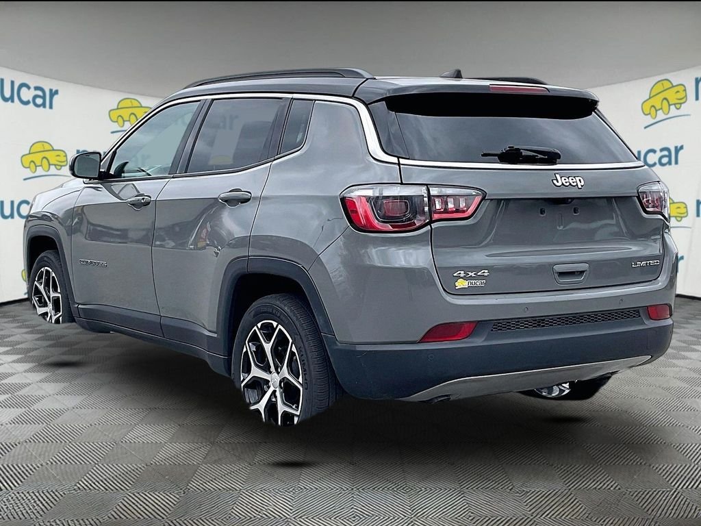 Used 2024 Gray Jeep Limited image 4