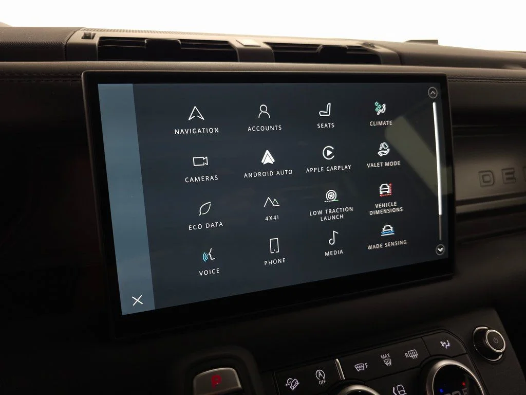 2025 Land Rover Defender V8 - Photo 30