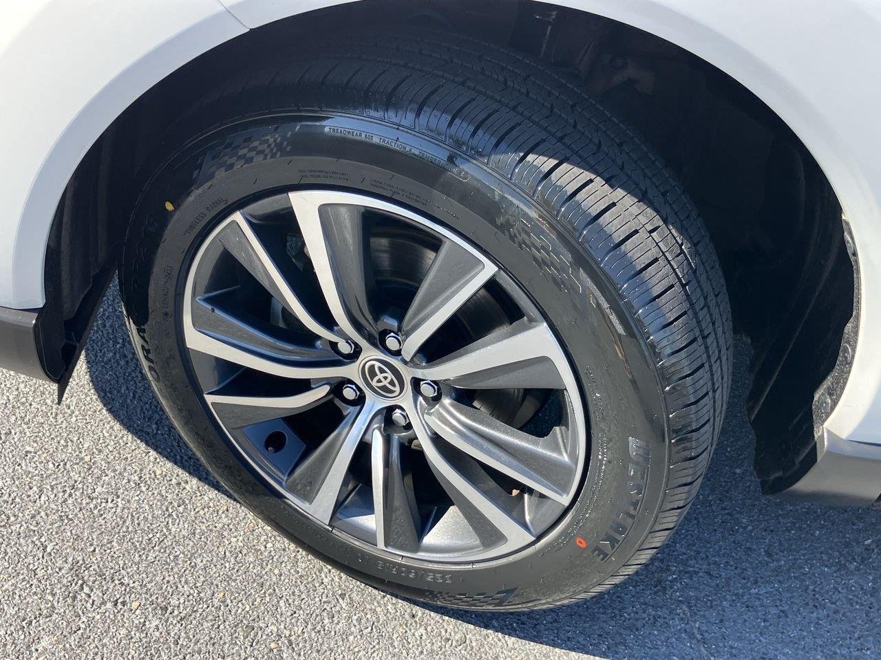 Used 2024 White (Wind Chill Pearl) Toyota LE AWD image 9