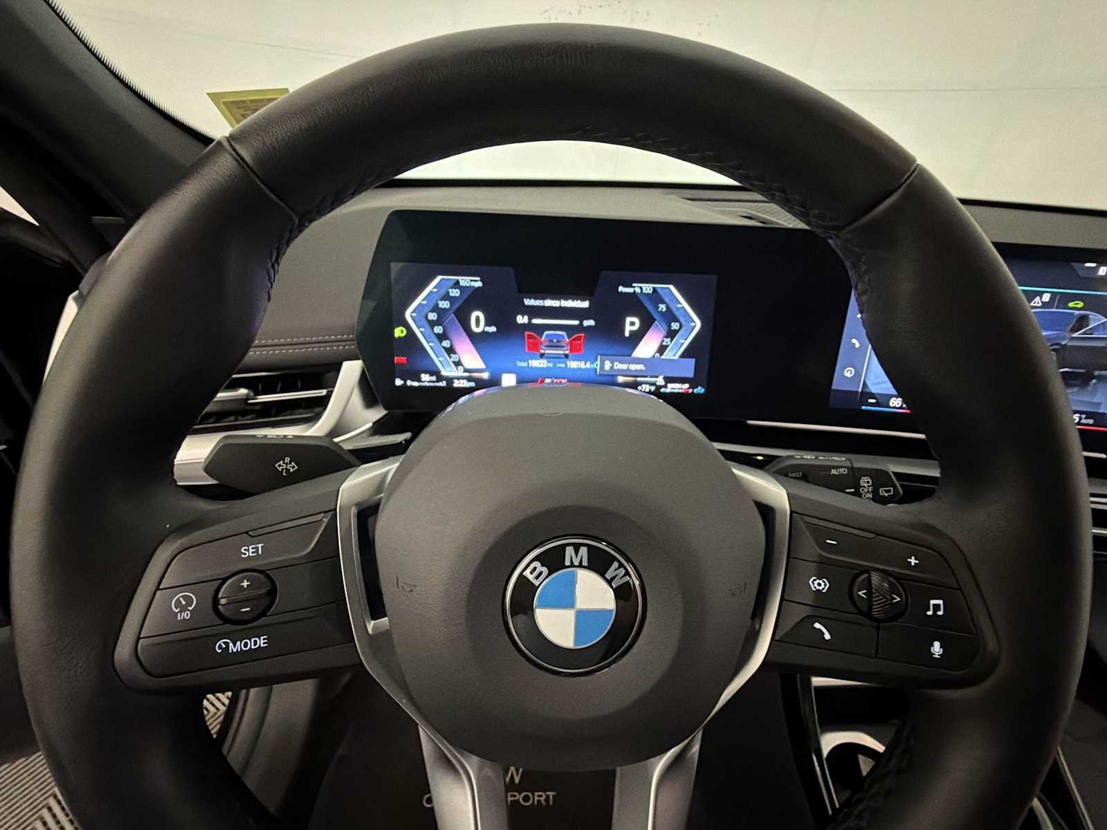 2023 BMW X1 28i - Photo 13