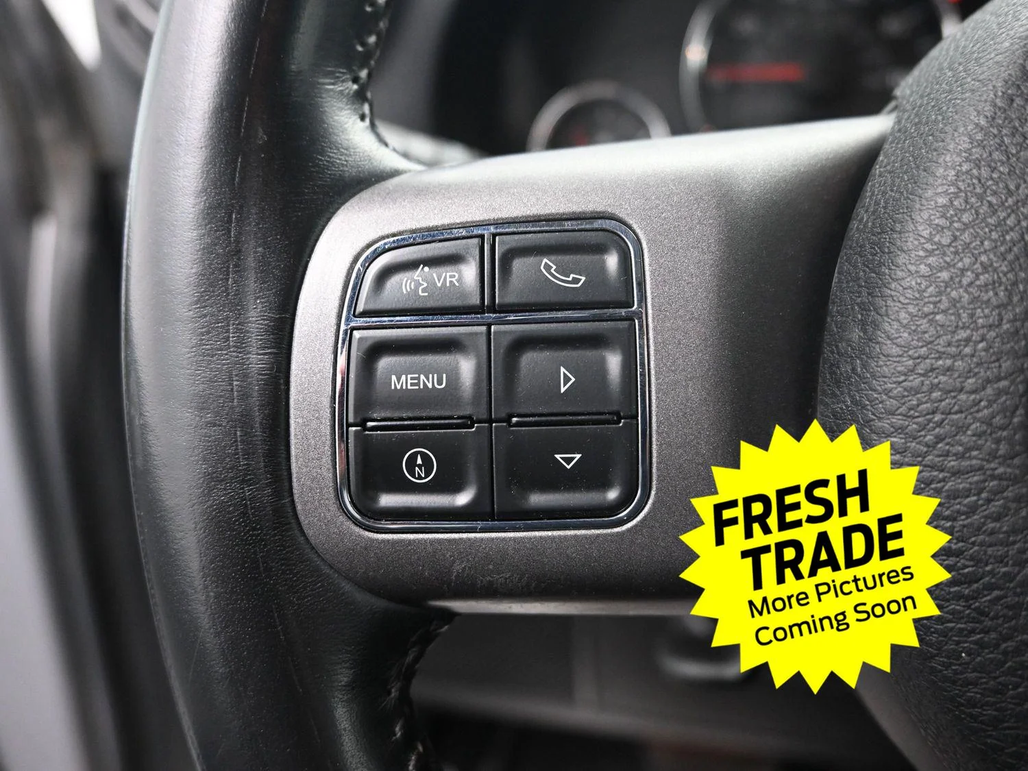 Used 2016 Billet Silver Metallic Clearcoat Jeep Black Bear image 19