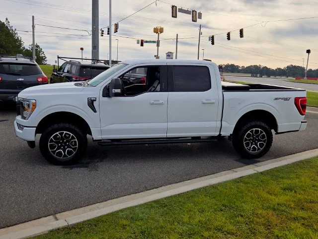 Used 2023 White Ford XLT image 4