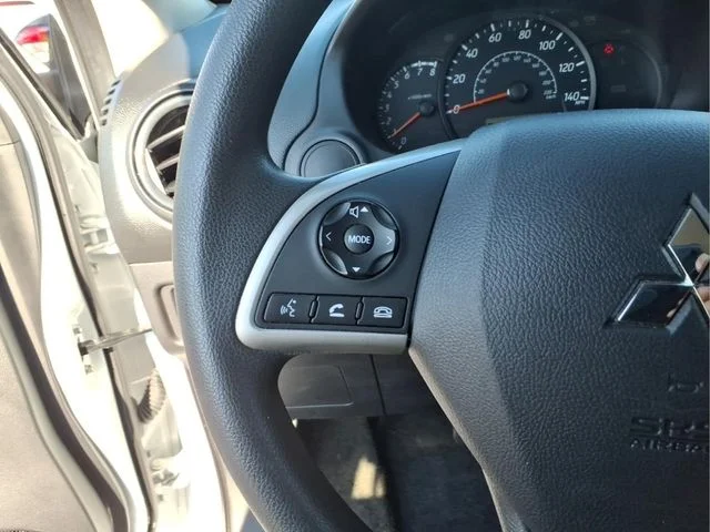 Used 2024 White Mitsubishi ES image 22