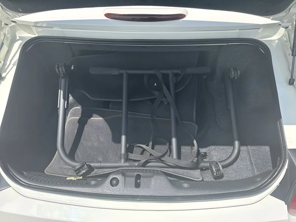Used 2002 White Ford Base image 25
