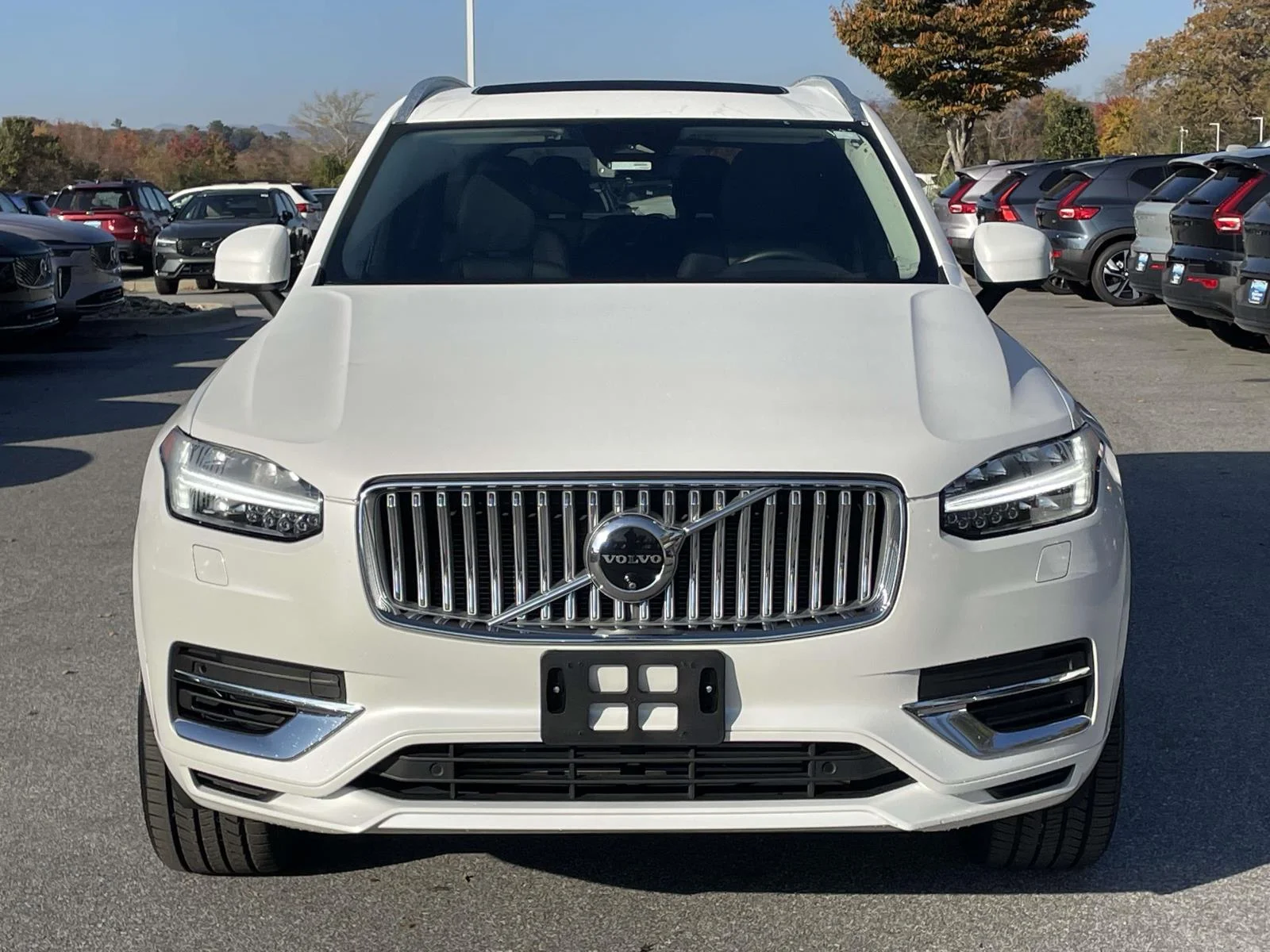 Used 2025 Crystal White Metallic Volvo Plus image 23