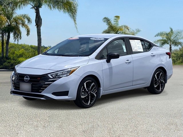 2025 Nissan Versa 1.6 SR
