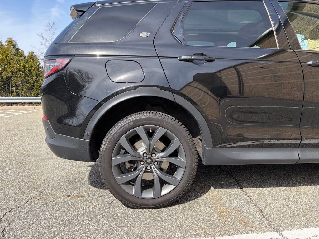 Used 2021 Black Land Rover SE image 12