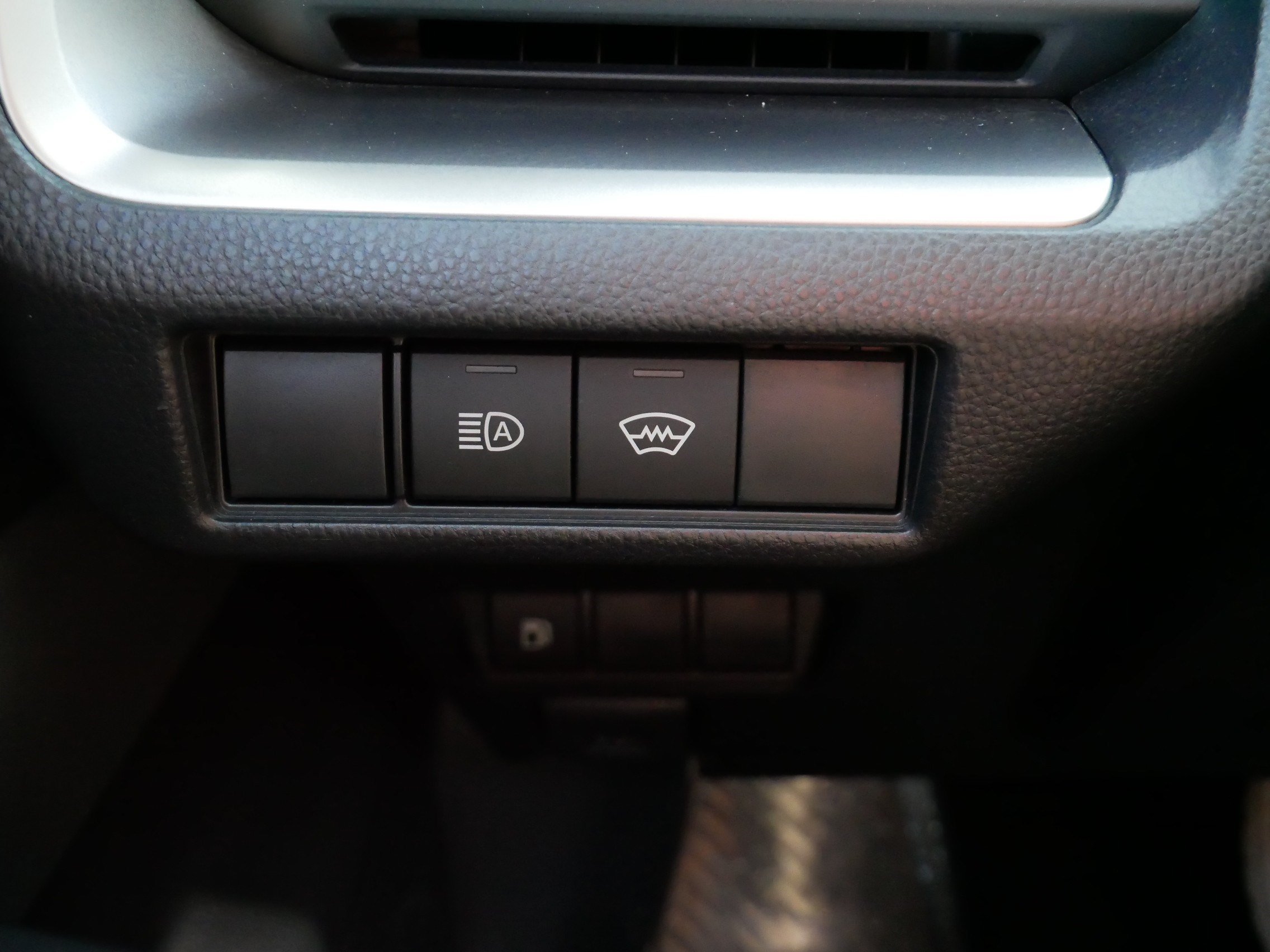 Certified Used 2025 CUTTING EDGE Toyota LE image 29