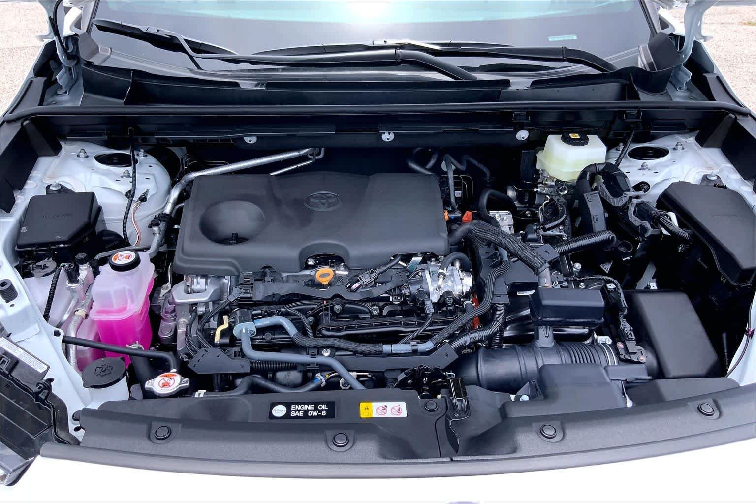 Used 2026 Ice Cap Toyota XLE Premium image 31