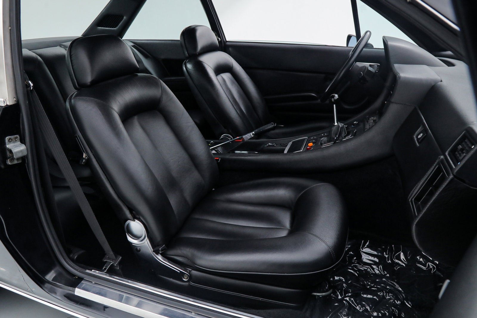 Used 1983 Nero Ferrari  image 23