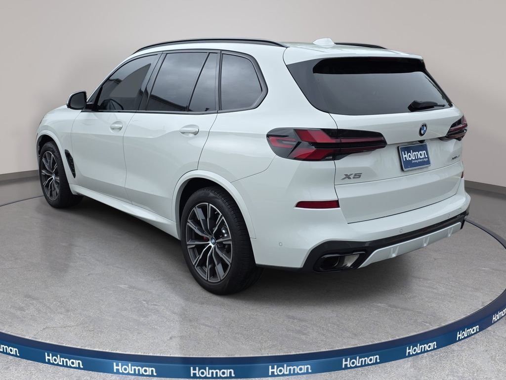 Used 2024 White BMW xDrive40i image 8