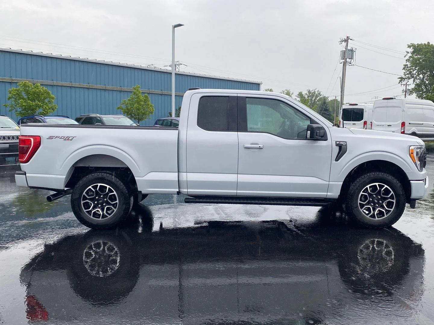 Used 2021 Space White Ford XLT image 11