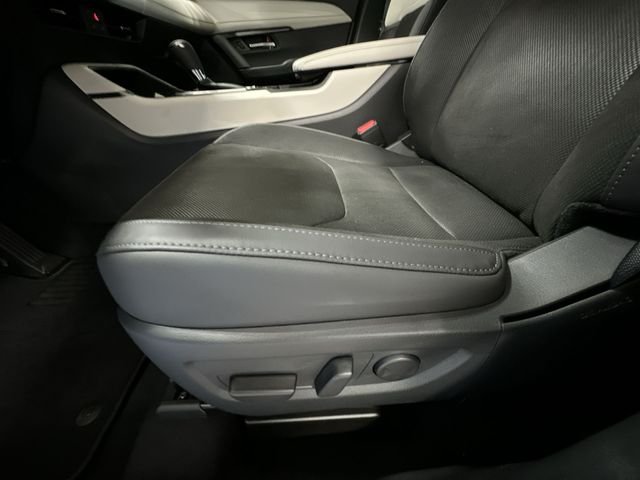 New 2026 Rhodium White Metallic Mazda 2.5 S Preferred AWD image 18