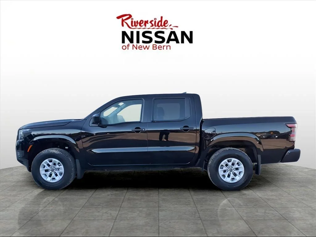 New 2026 Super Black Nissan Crew Cab S image 5