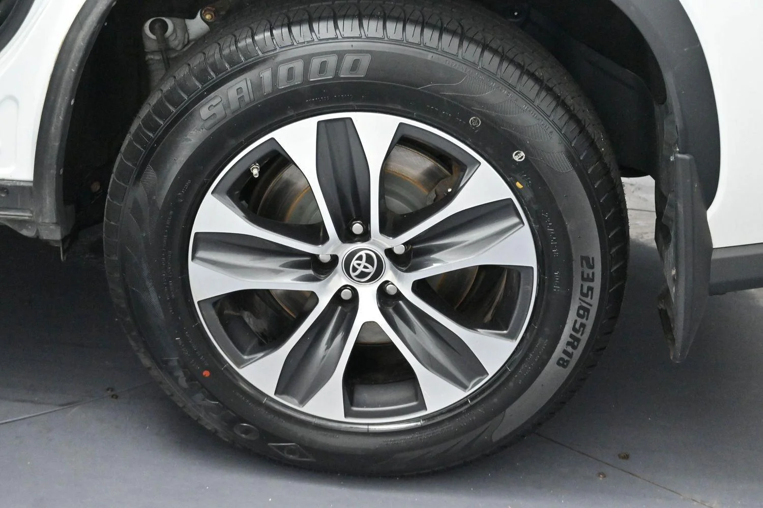 Used 2022 Wind Chill Pearl Toyota XLE image 40