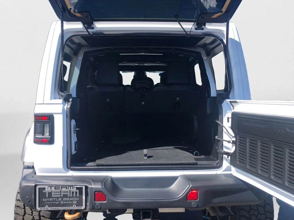 Used 2023 White Jeep Rubicon 392 image 13